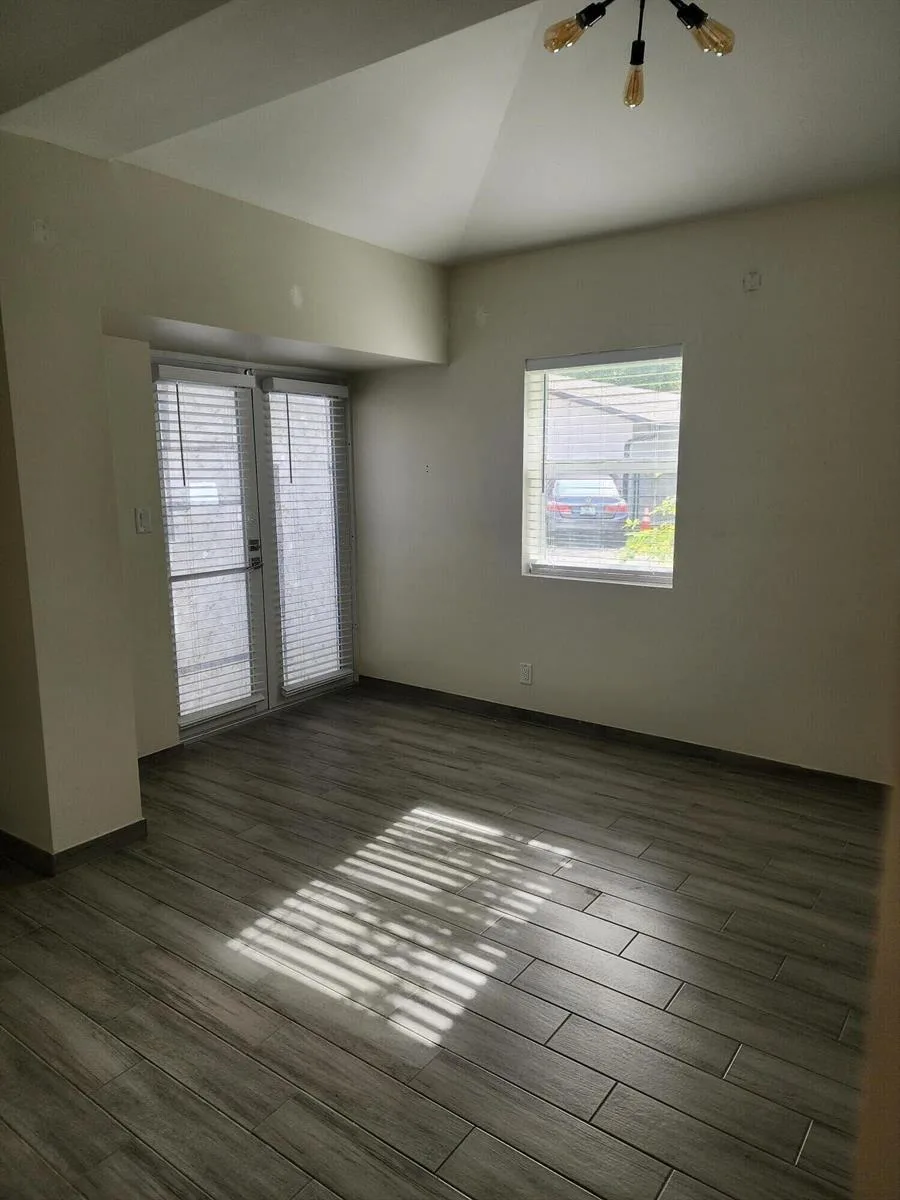 315 SW 7TH Street # 1, Fort Lauderdale, FL 33315 photo 2