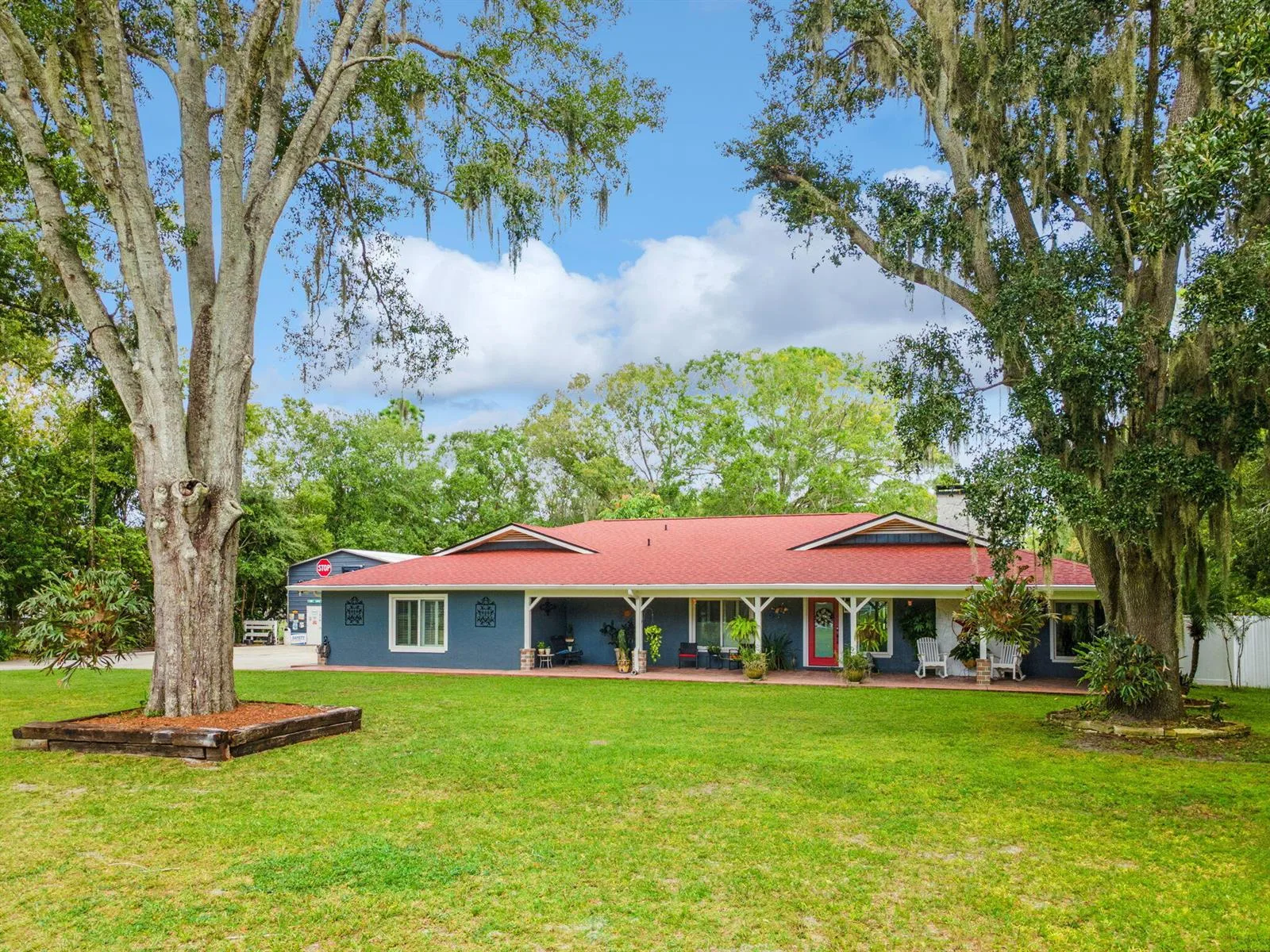 1950 Foxhollow Drive E, FL 33823