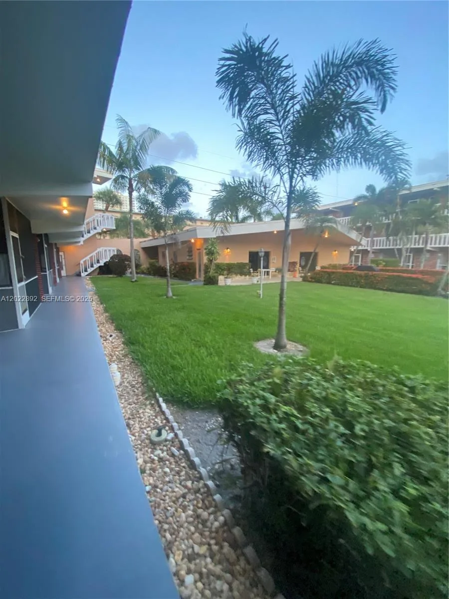 201 NE 14th Ave # 5A, Hallandale Beach, FL 33009