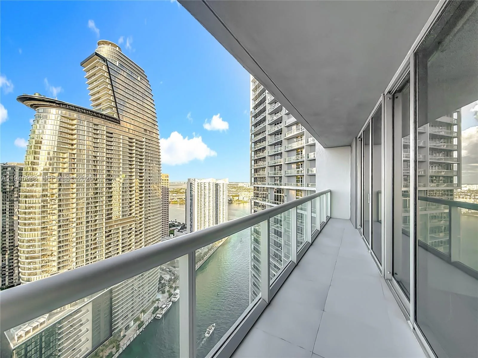 475 Brickell Ave # 4215, Miami, FL 33131