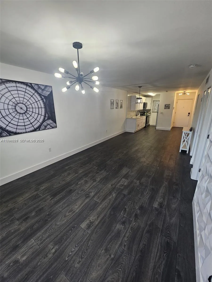 6055 W 19th # 209, Hialeah, FL 33012