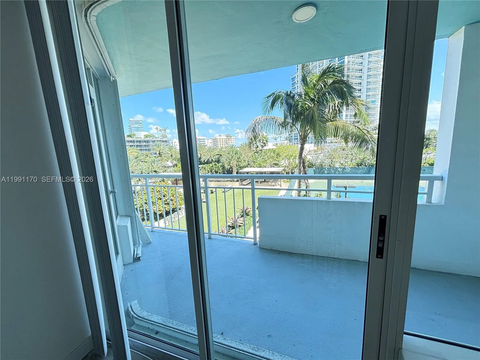 400 S Pointe Dr # 408, Miami Beach, FL 33139 photo 13