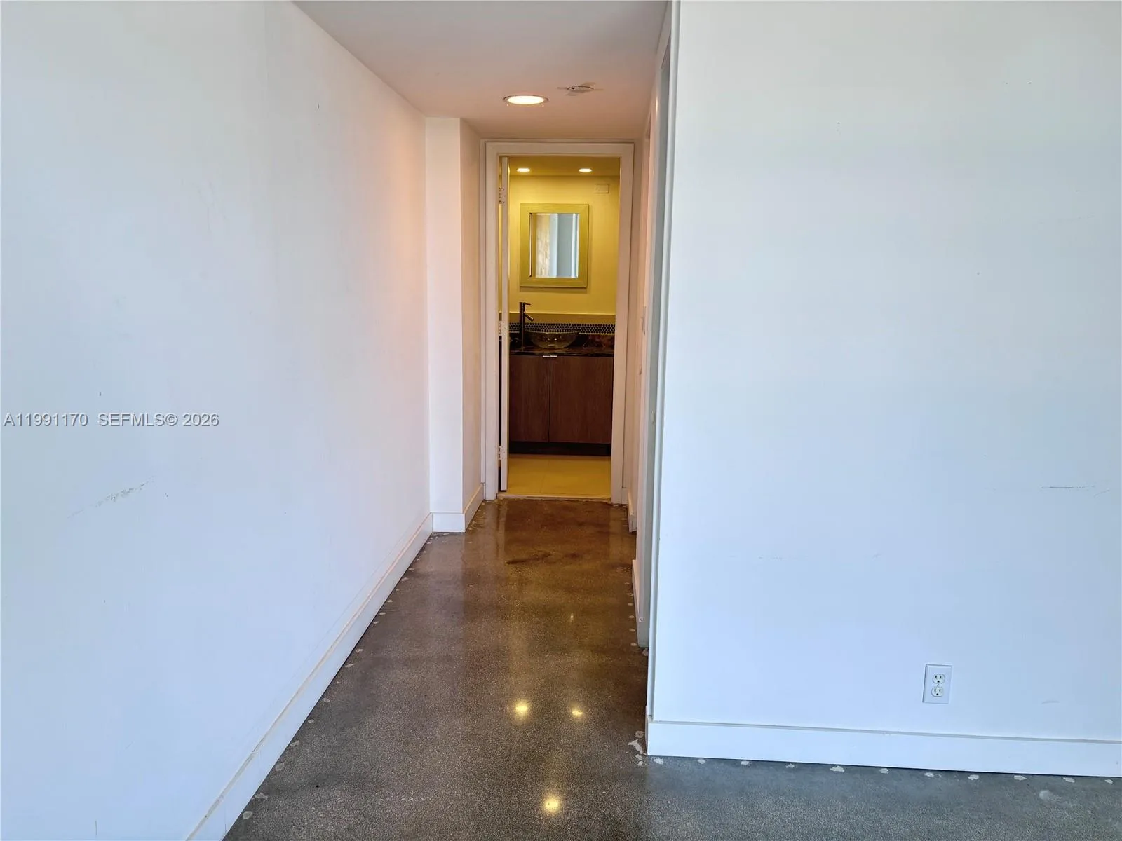 400 S Pointe Dr # 408, Miami Beach, FL 33139 photo 8