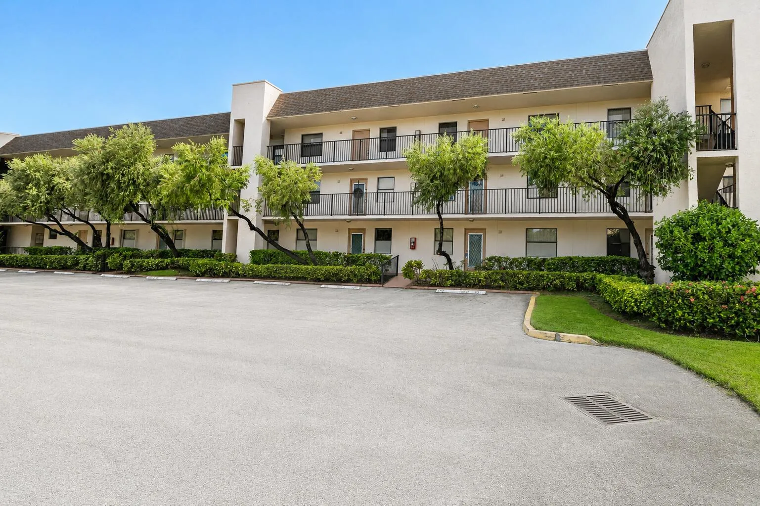 2941 N NOB HILL Road # 112, Sunrise, FL 33322