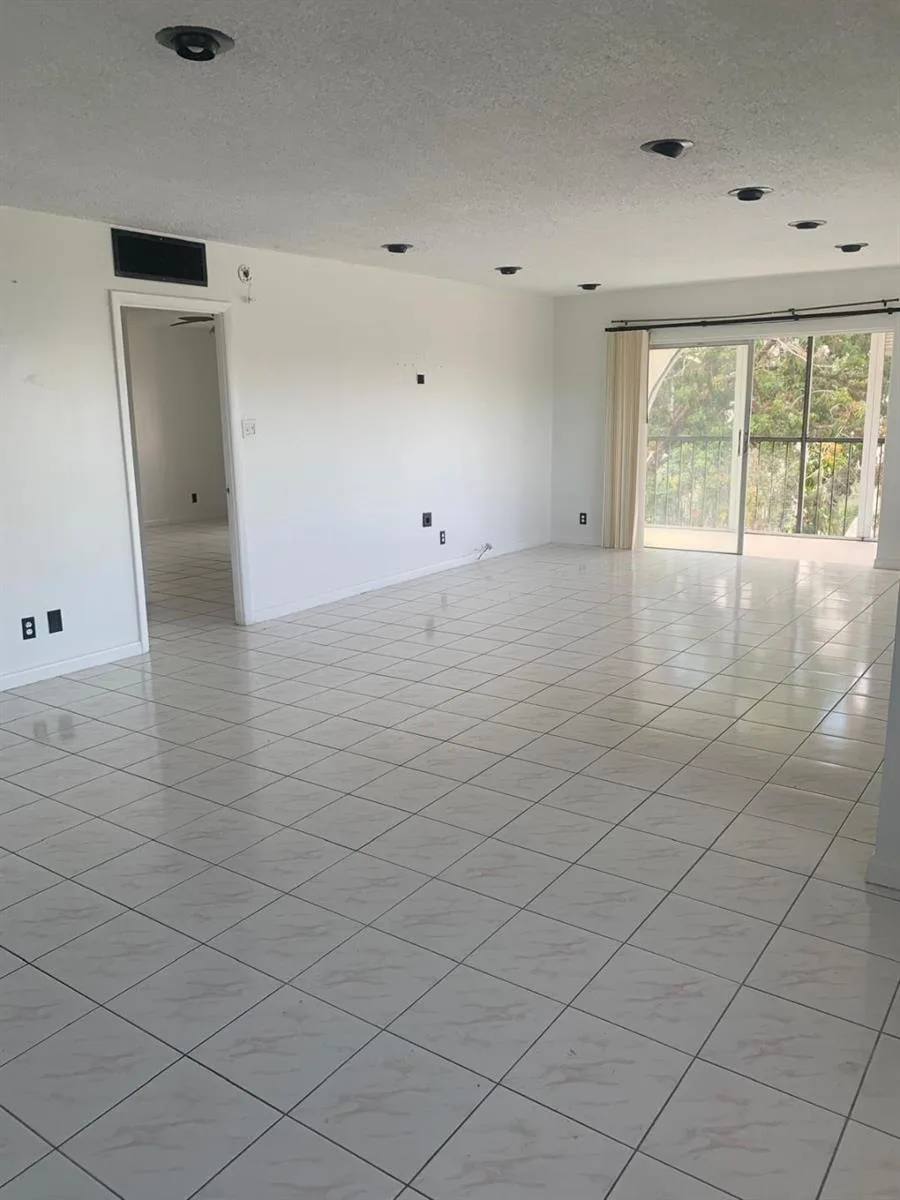 3360 SPANISH MOSS Terrace # 413, Lauderhill, FL 33319 photo 8