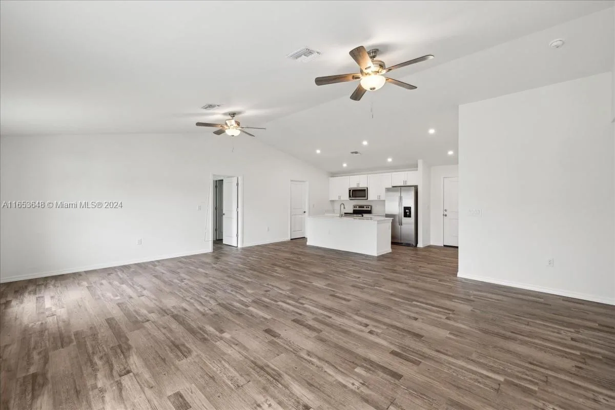 3223 NE 14th AVE, Cape Coral, FL 33909 photo 4