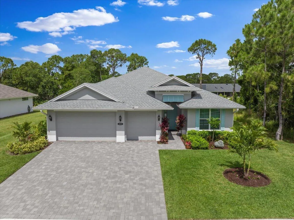 6805 49th Court, Vero Beach, FL 32967