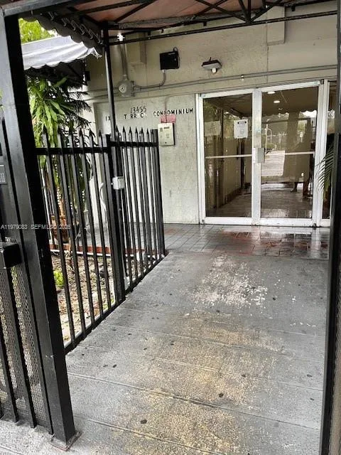13455 NE 10th Ave # 405, North Miami, FL 33161