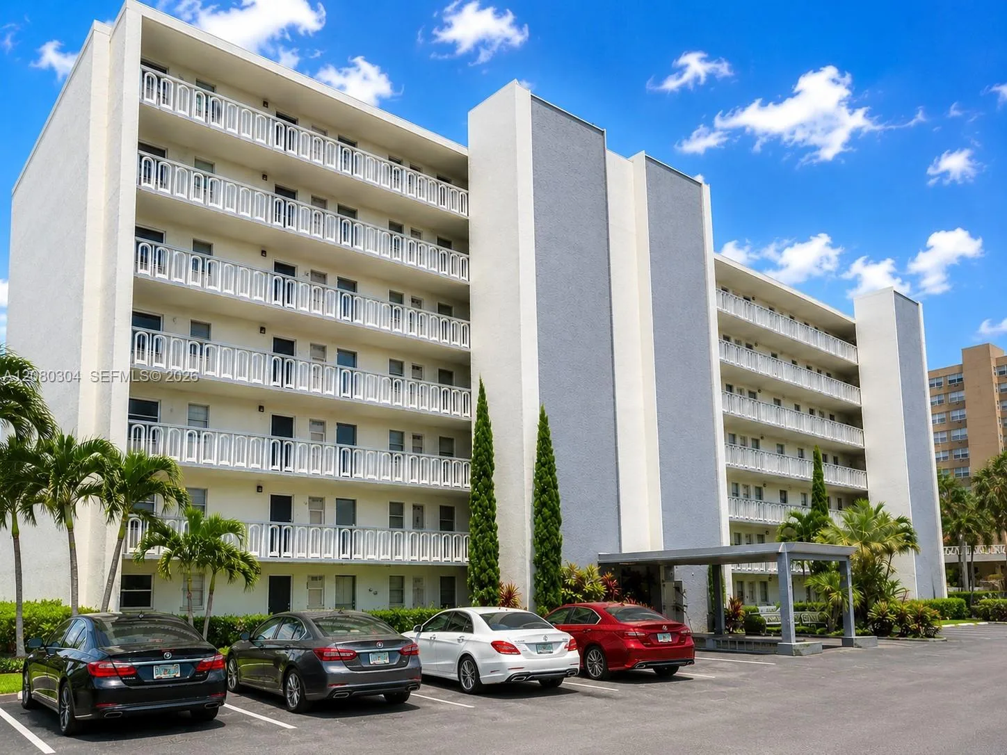 301 NE 14th Ave # 507, Hallandale Beach, FL 33009