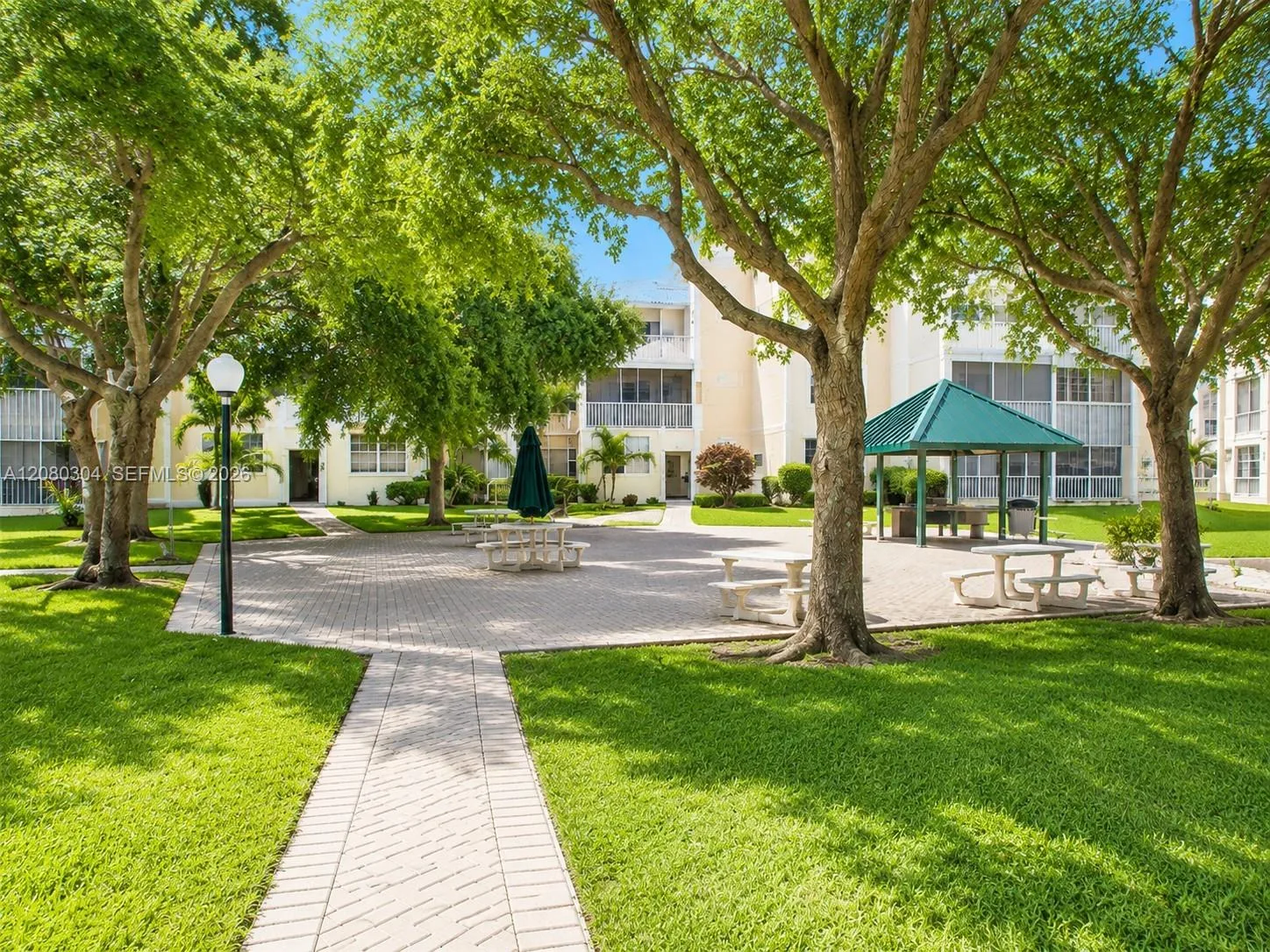 301 NE 14th Ave # 507, Hallandale Beach, FL 33009 photo 9
