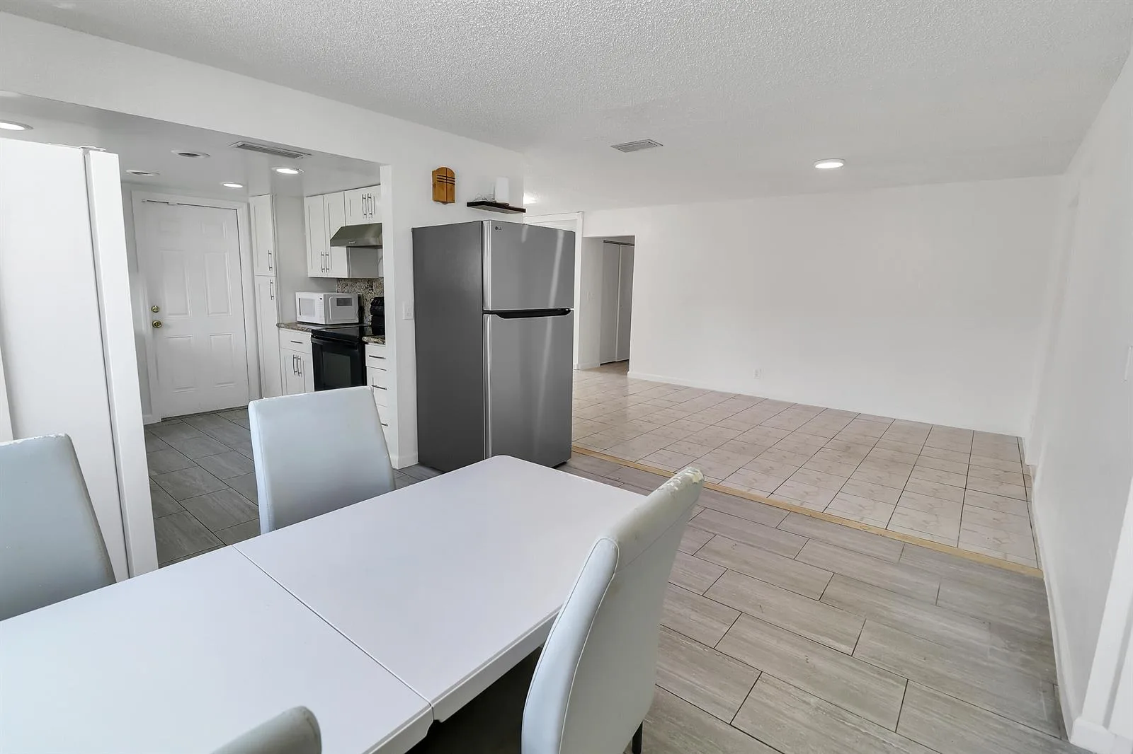 2233 NW 3rd Avenue, Boca Raton, FL 33431 photo 13