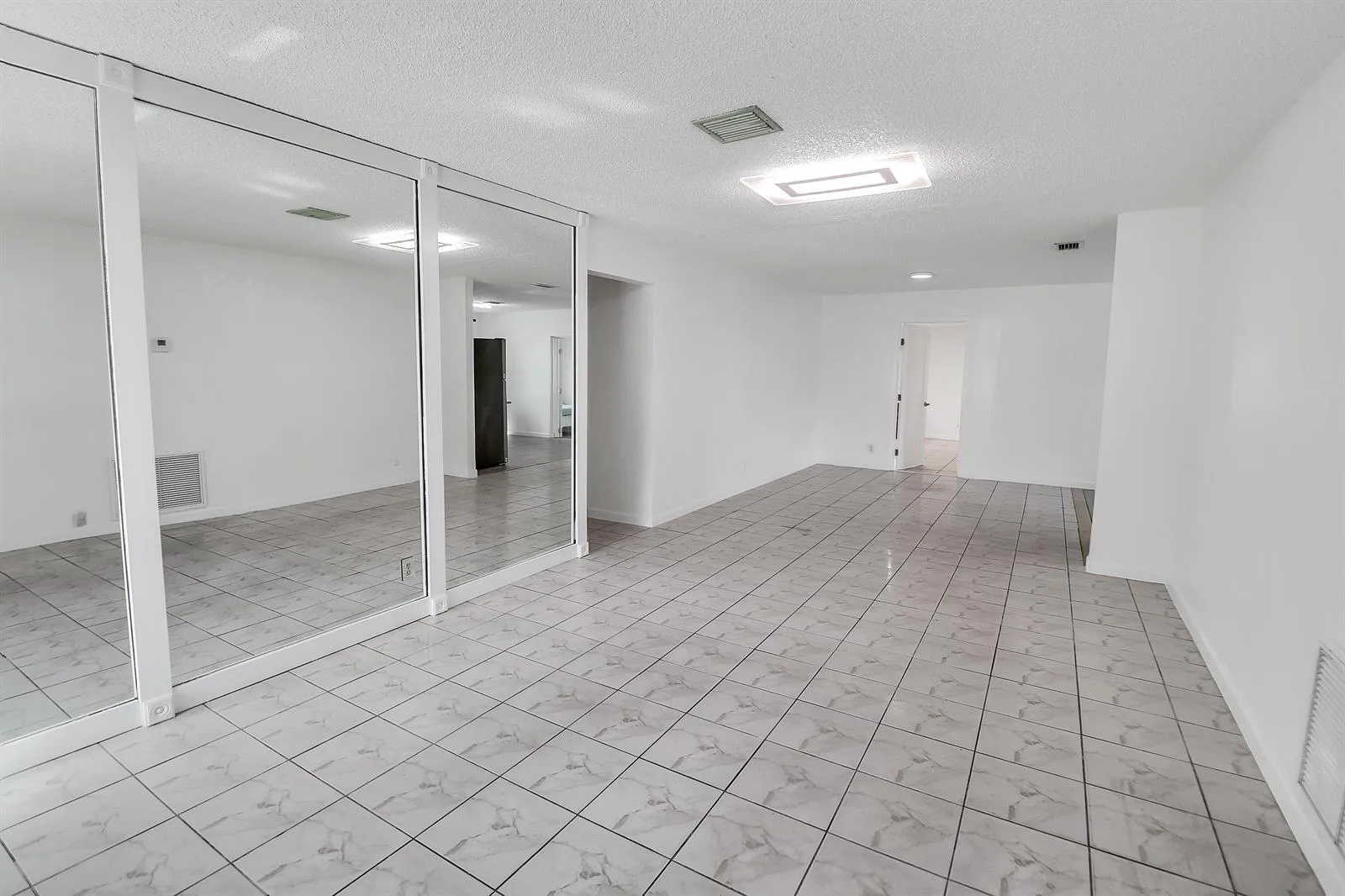 2233 NW 3rd Avenue, Boca Raton, FL 33431 photo 4