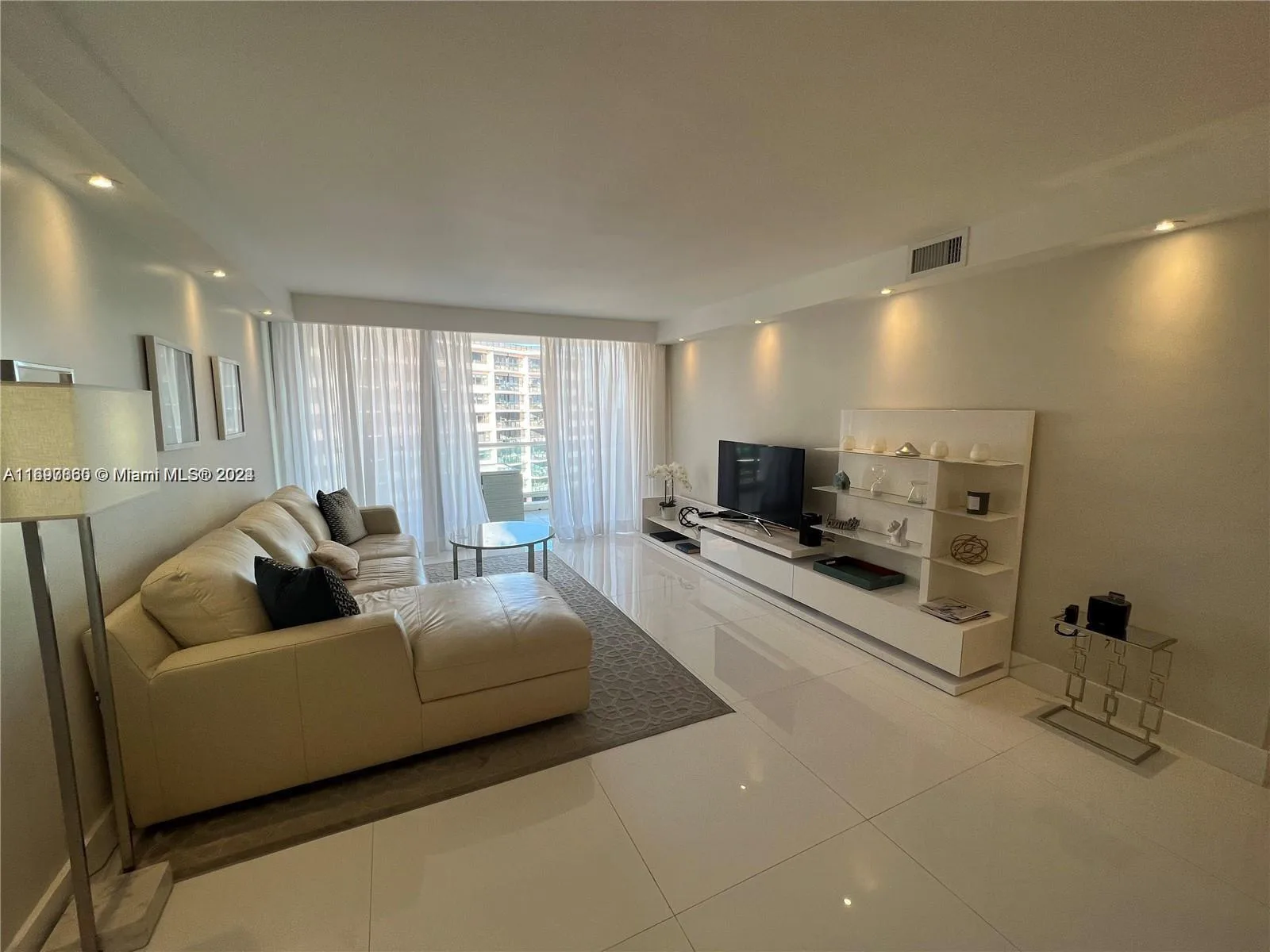 5161 COLLINS AVE # 1403, Miami Beach, FL 33140 photo 11