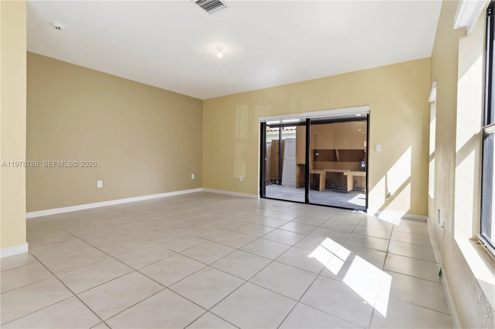 421 NE 1st Dr, Florida City, FL 33034 photo 12