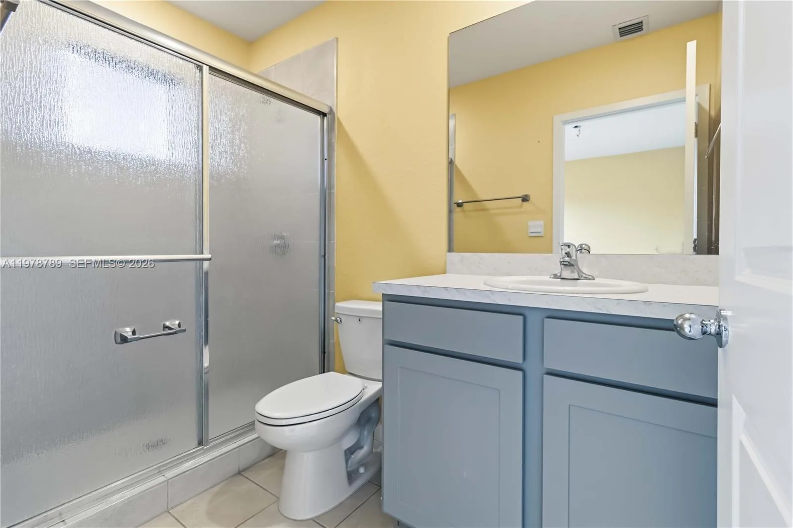 421 NE 1st Dr, Florida City, FL 33034 photo 3