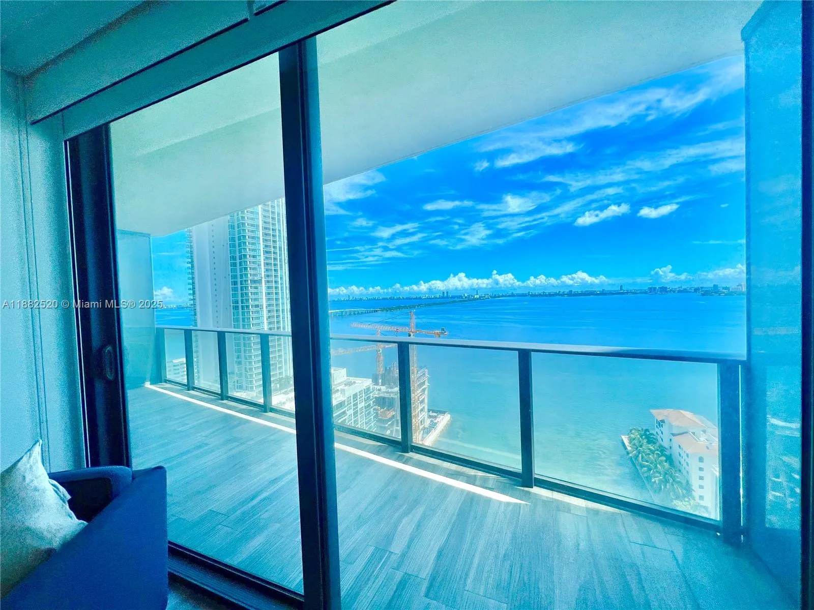 460 NE 28th St # 2306, Miami, FL 33137 photo 8