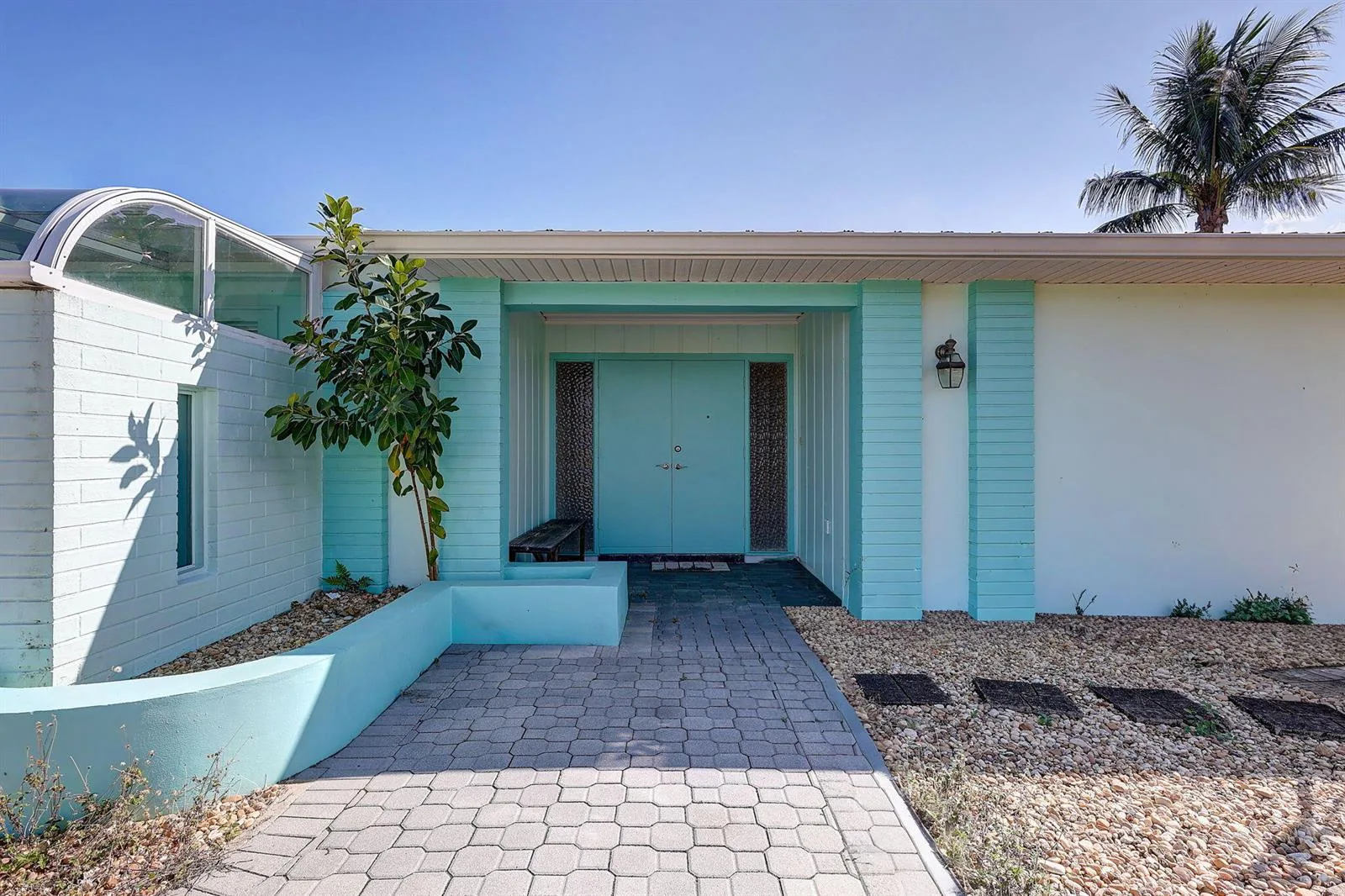 683 SE Harborview Drive, Port St. Lucie, FL 34983 photo 3