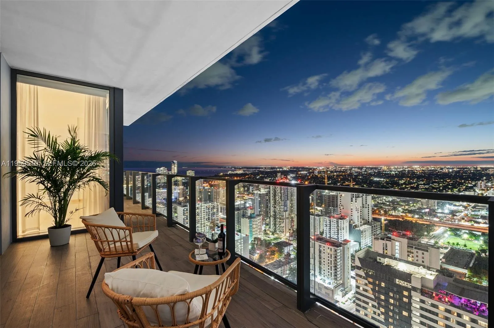 88 SW 7th St # 3612, Miami, FL 33130