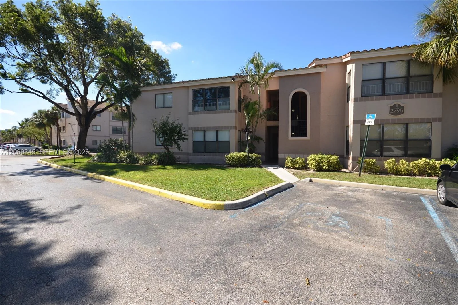 2796 S University Dr # 2102, Davie, FL 33328