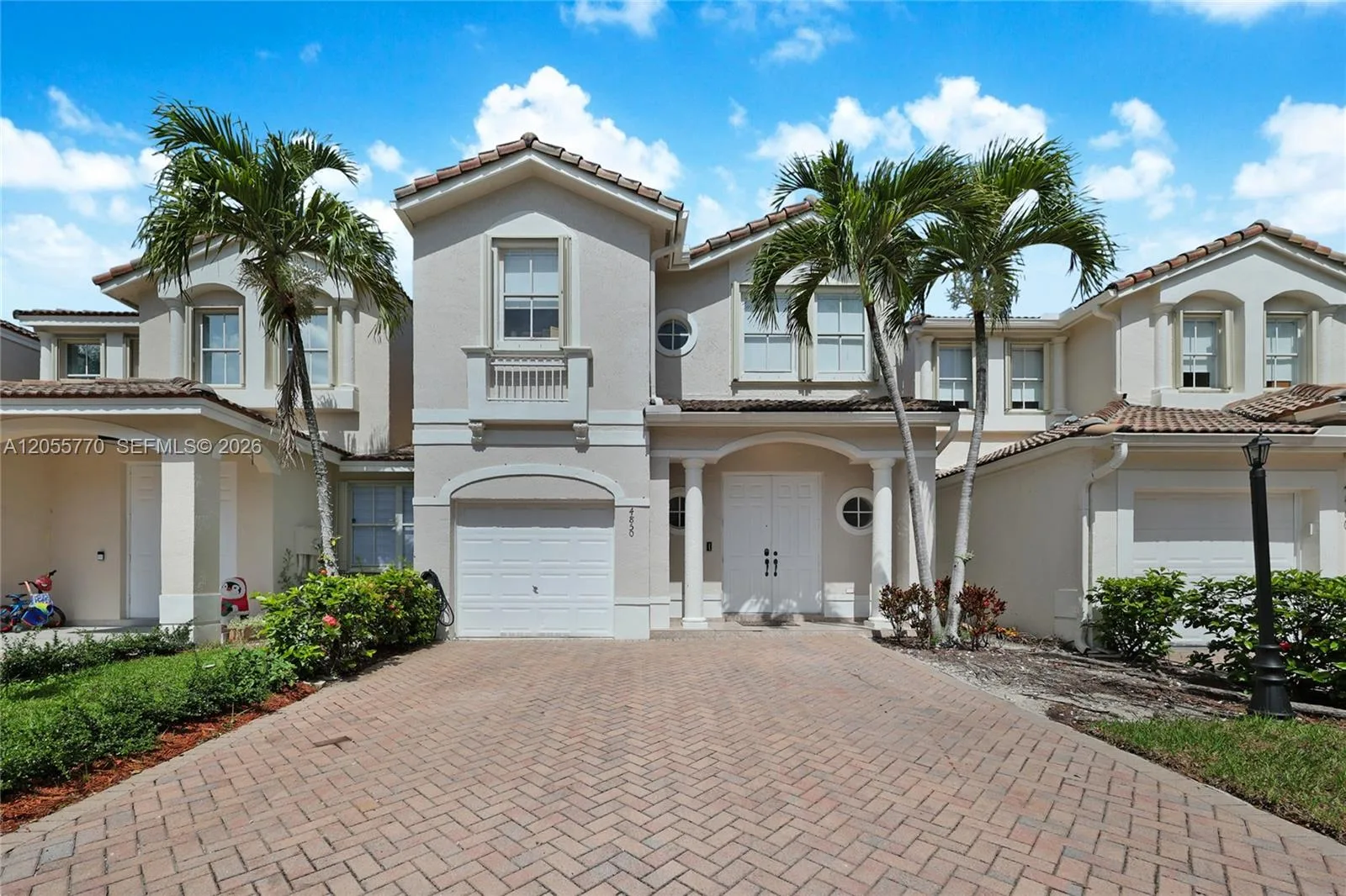 4850 NW 108th Pl, Doral, FL 33178