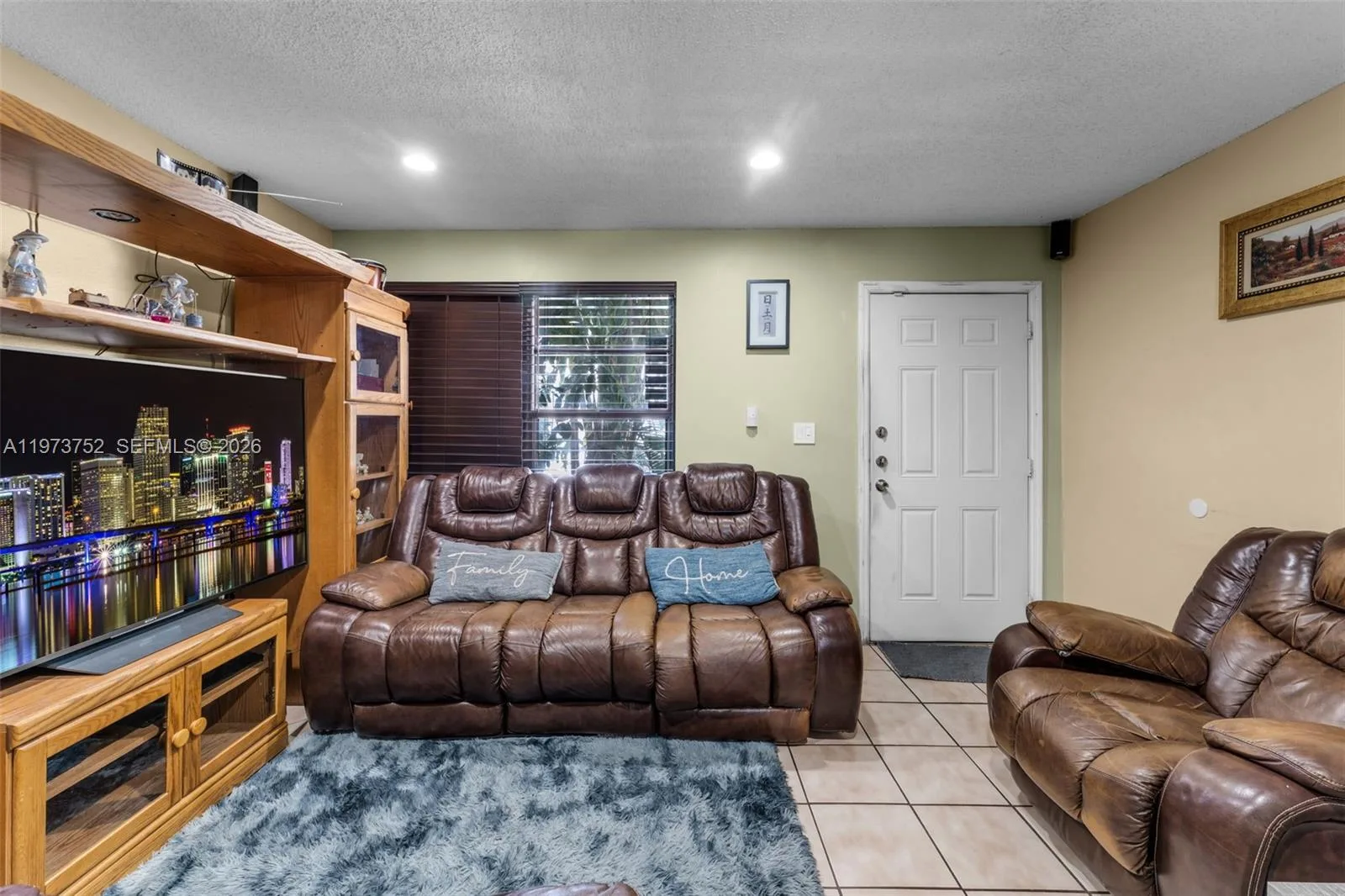 1613 NW 16th St # E, Miami, FL 33125 photo 3