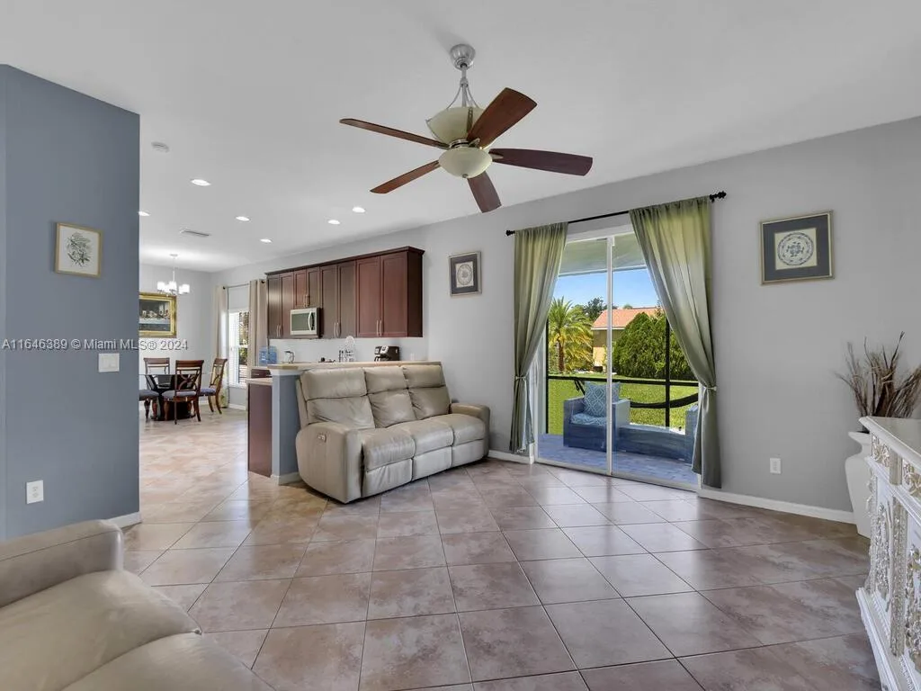 8129 SILVER BIRCH WAY, Lehigh Acres, FL 33971 photo 2