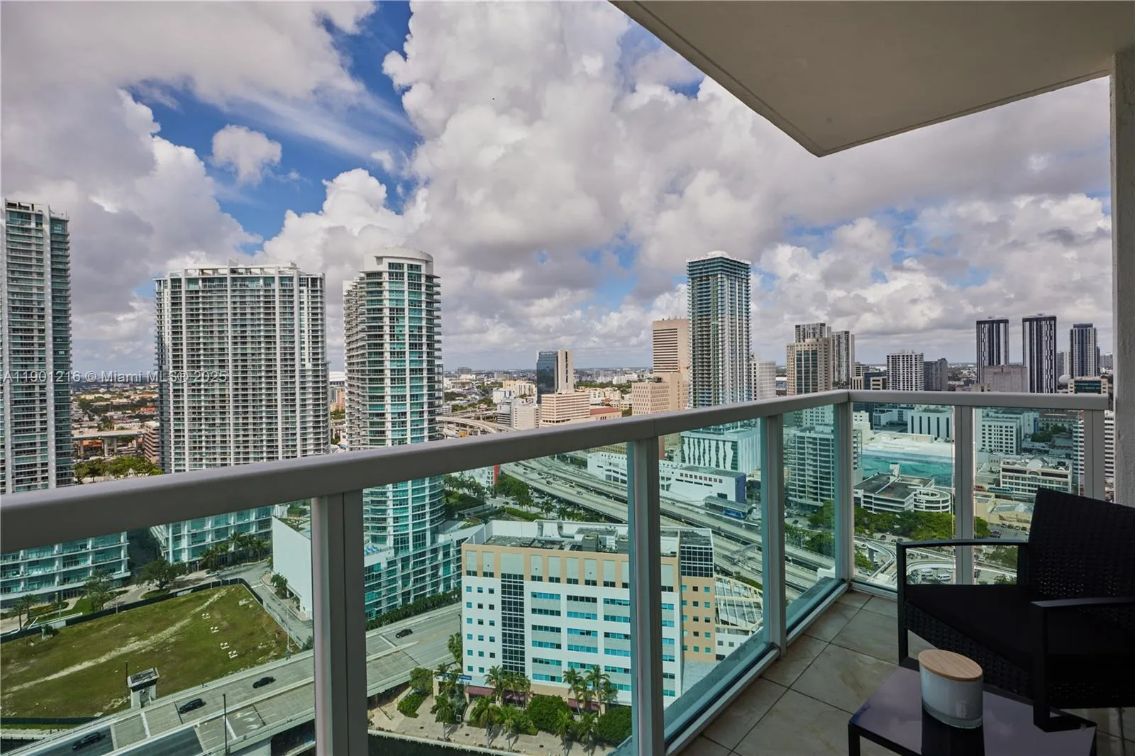 31 SE 5th St # 3201, Miami, FL 33131 photo 6