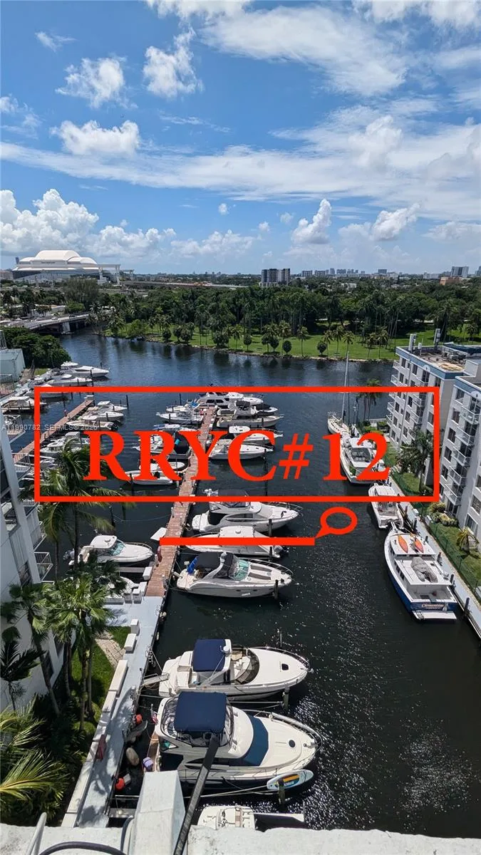 1700 NW North River Dr, Miami, FL 33125 photo 2