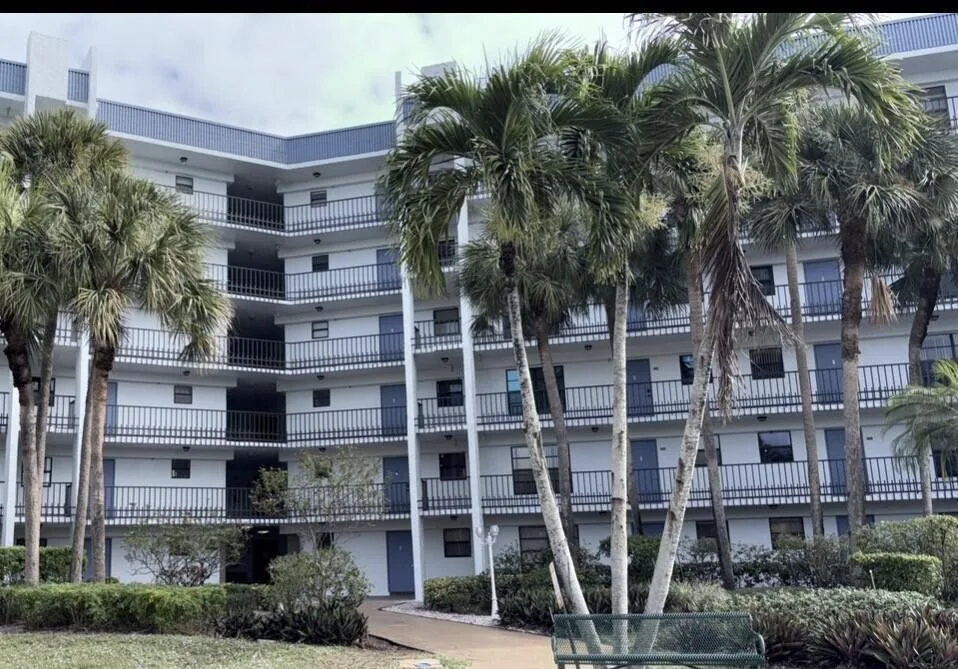 4640 Lucerne Lakes Boulevard W # 605, Lake Worth, FL 33467