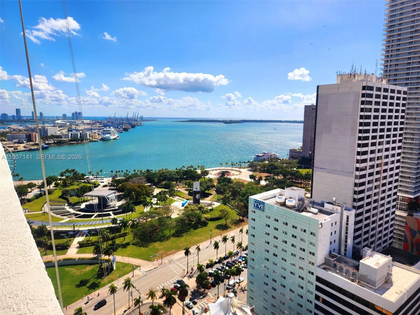 244 Biscayne Blvd # 2809, Miami, FL 33132