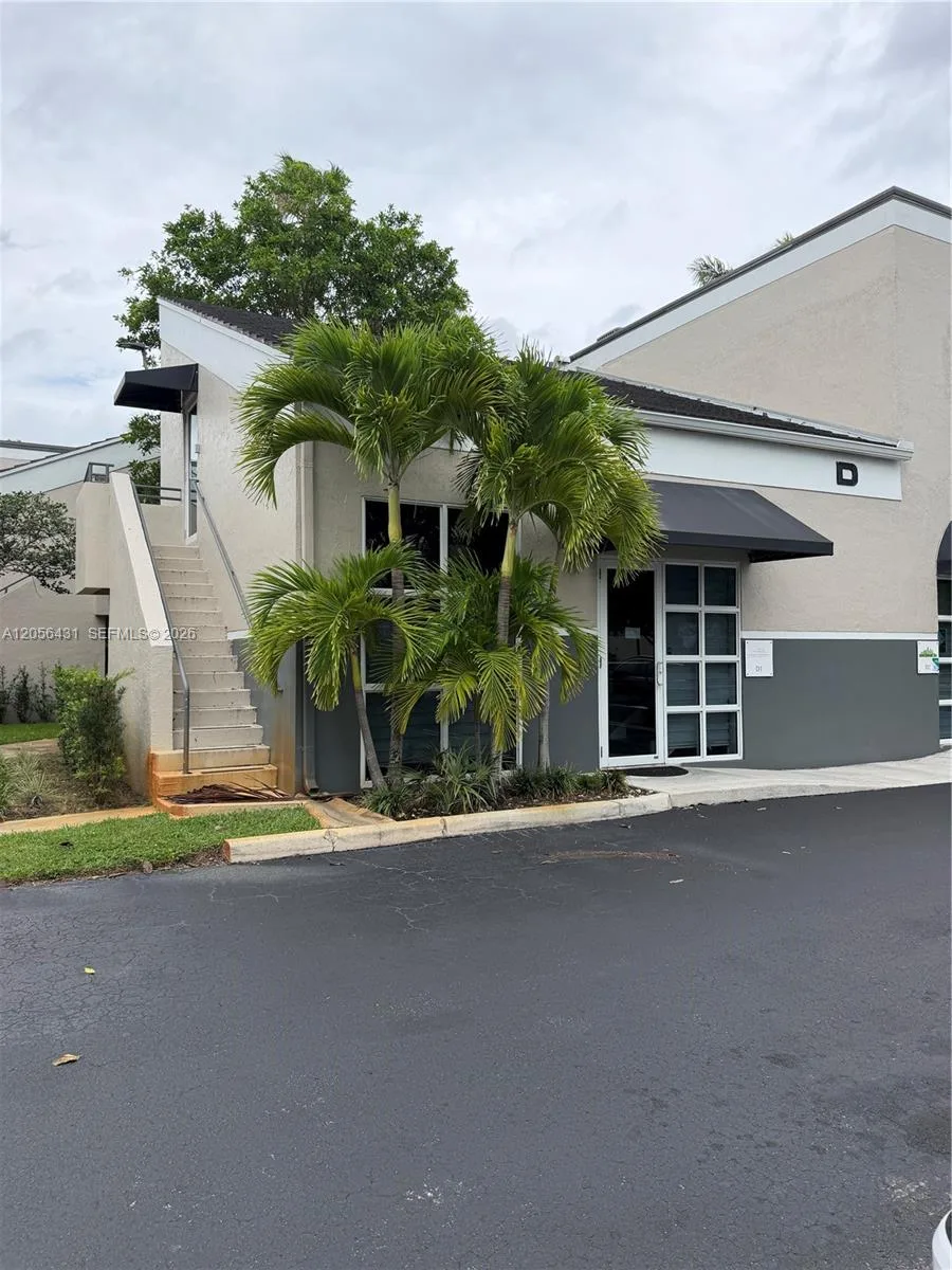 13200 SW 128th St # D1, Miami, FL 33186