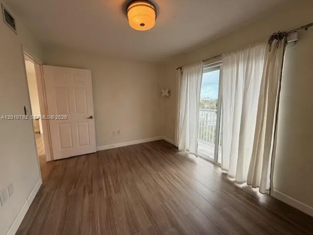 2415 NW 16th St Rd # 605-1, Miami, FL 33125 photo 13