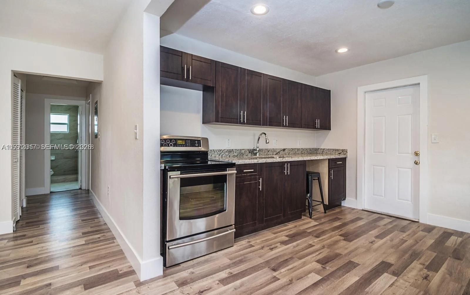 2542 Fillmore St, Hollywood, FL 33020 photo 2