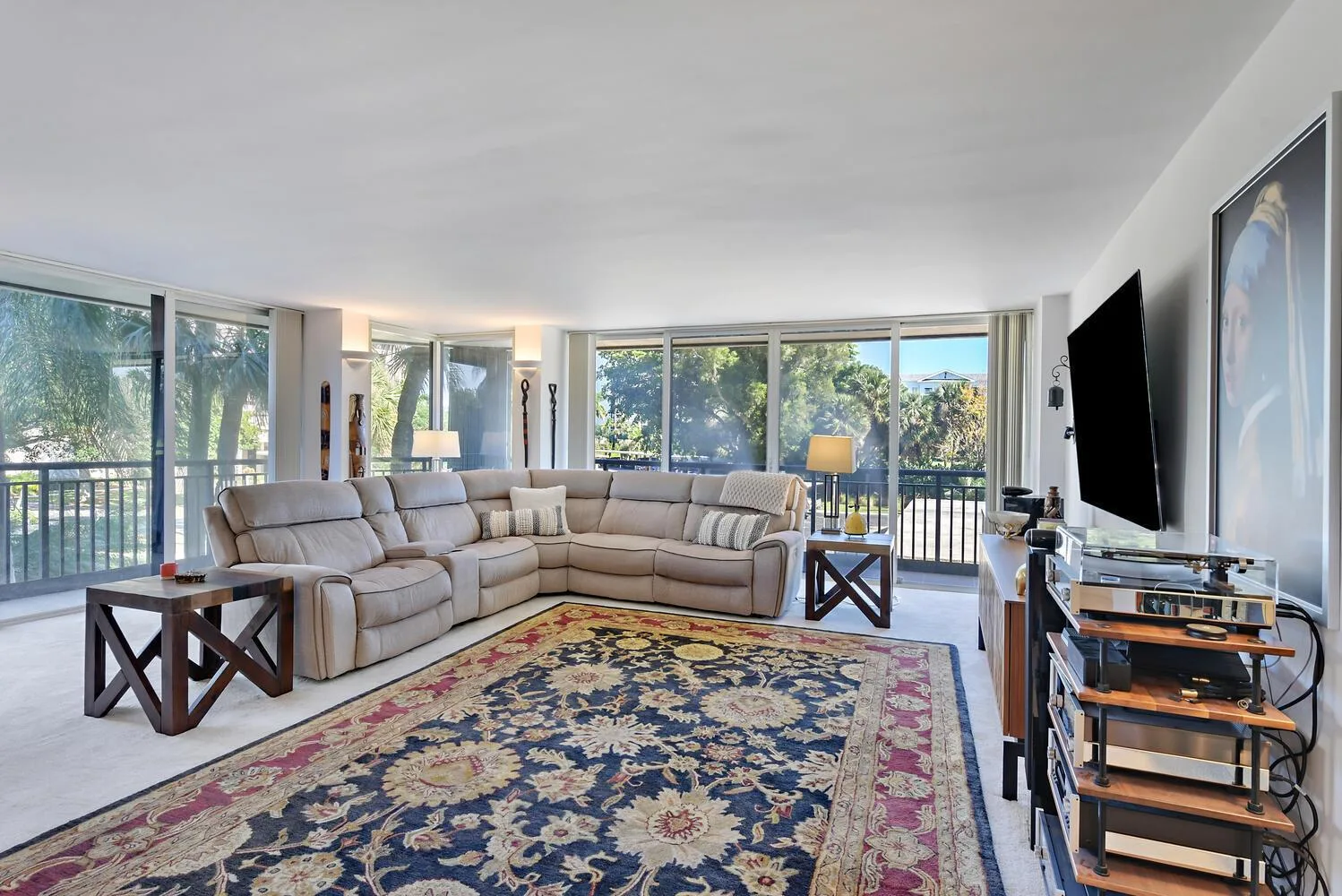 2427 Presidential Way # 204, West Palm Beach, FL 33401
