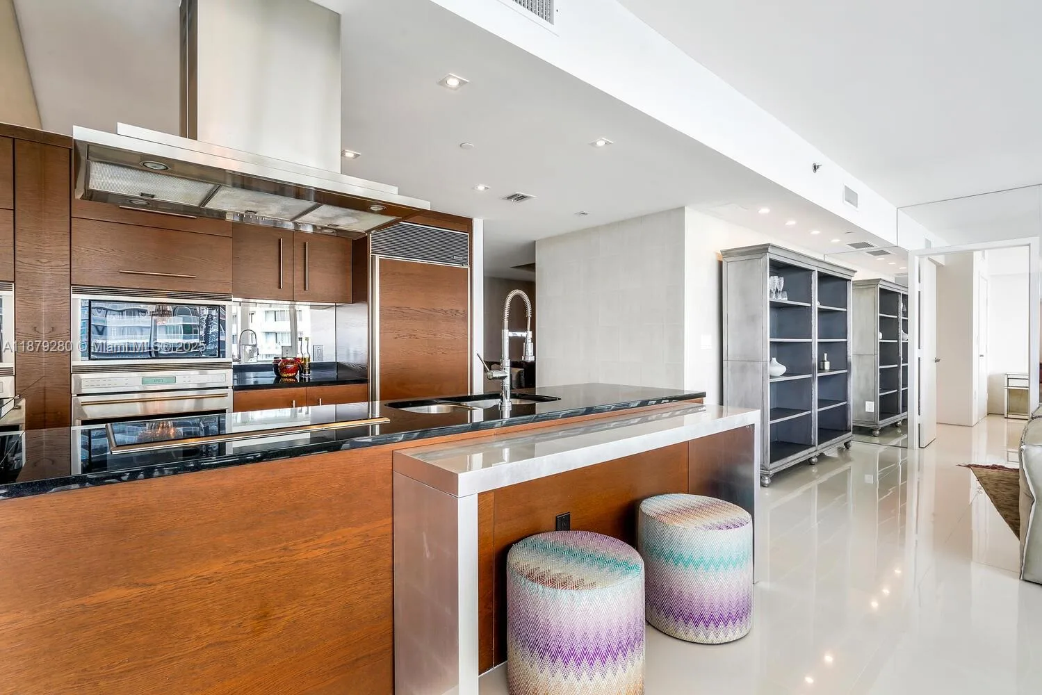 495 Brickell Ave # 4204, Miami, FL 33131 photo 2