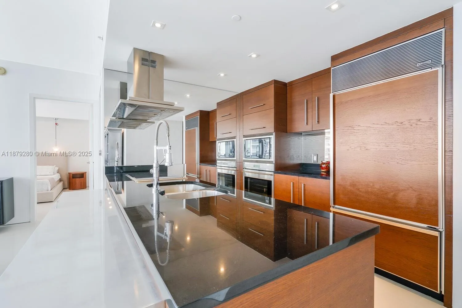 495 Brickell Ave # 4204, Miami, FL 33131 photo 3