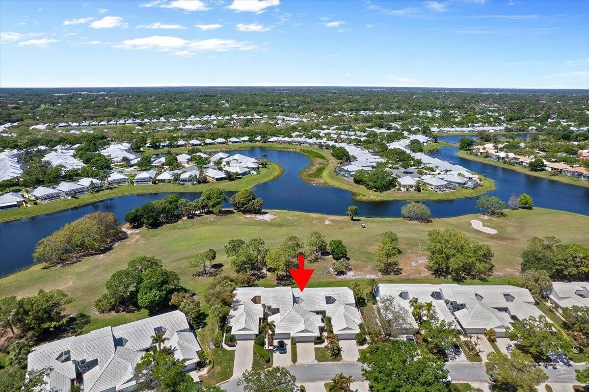 2424 SW Foxpoint Trail, Palm City, FL 34990