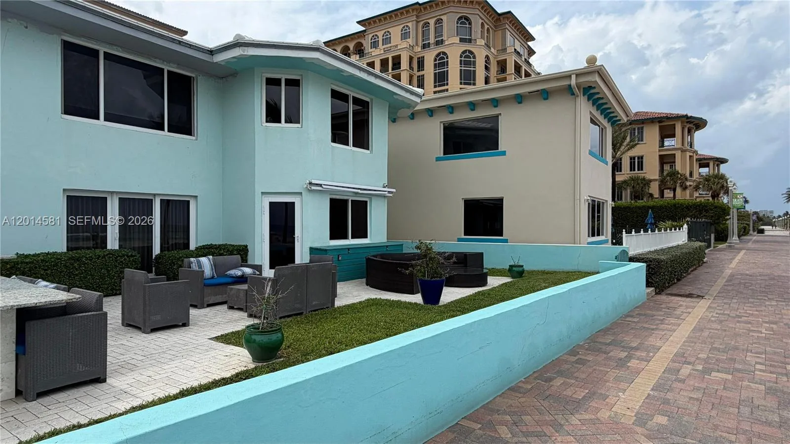 3400 N Surf Rd # 1, Hollywood, FL 33019