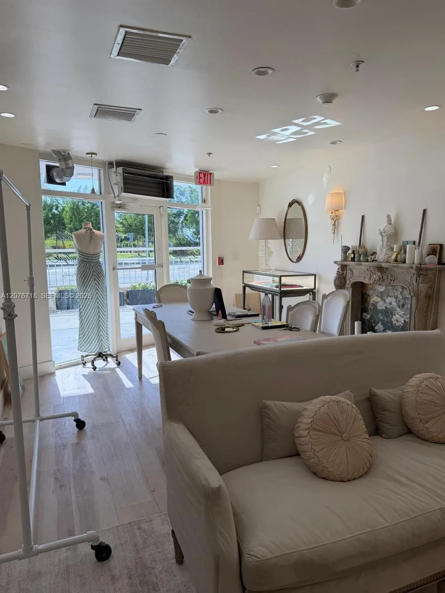 1701 Sunset Harbour Dr # C102, Miami Beach, FL 33139