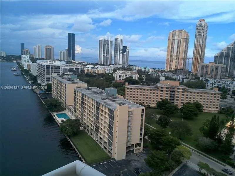 251 174 # 1601, Sunny Isles Beach, FL 33160