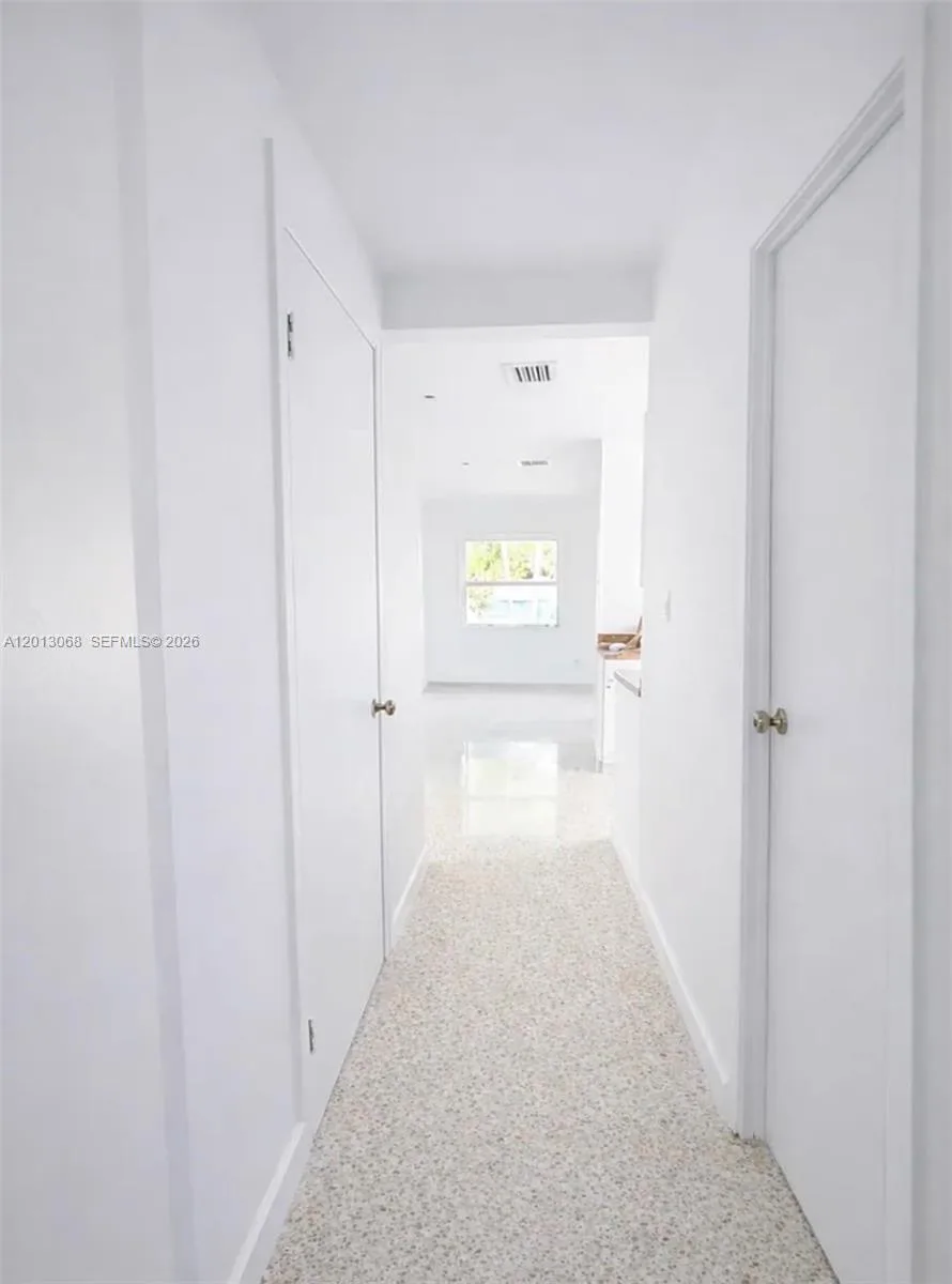 34 SE 1st Ave # B, Dania Beach, FL 33004 photo 5