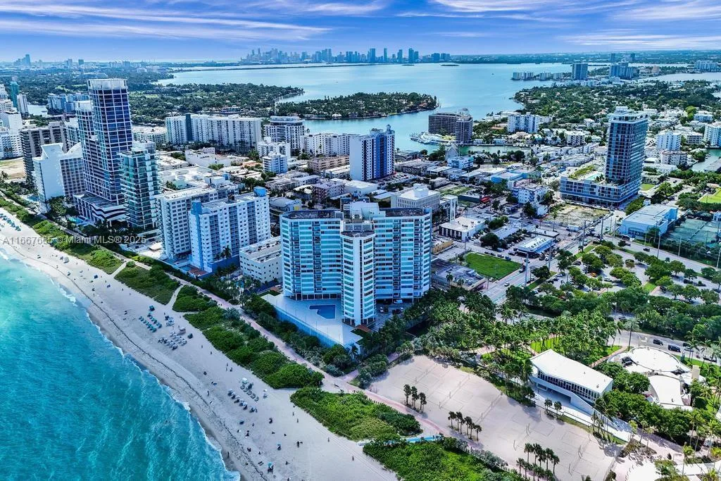 7135 Collins Ave # 1723, Miami Beach, FL 33141 photo 3
