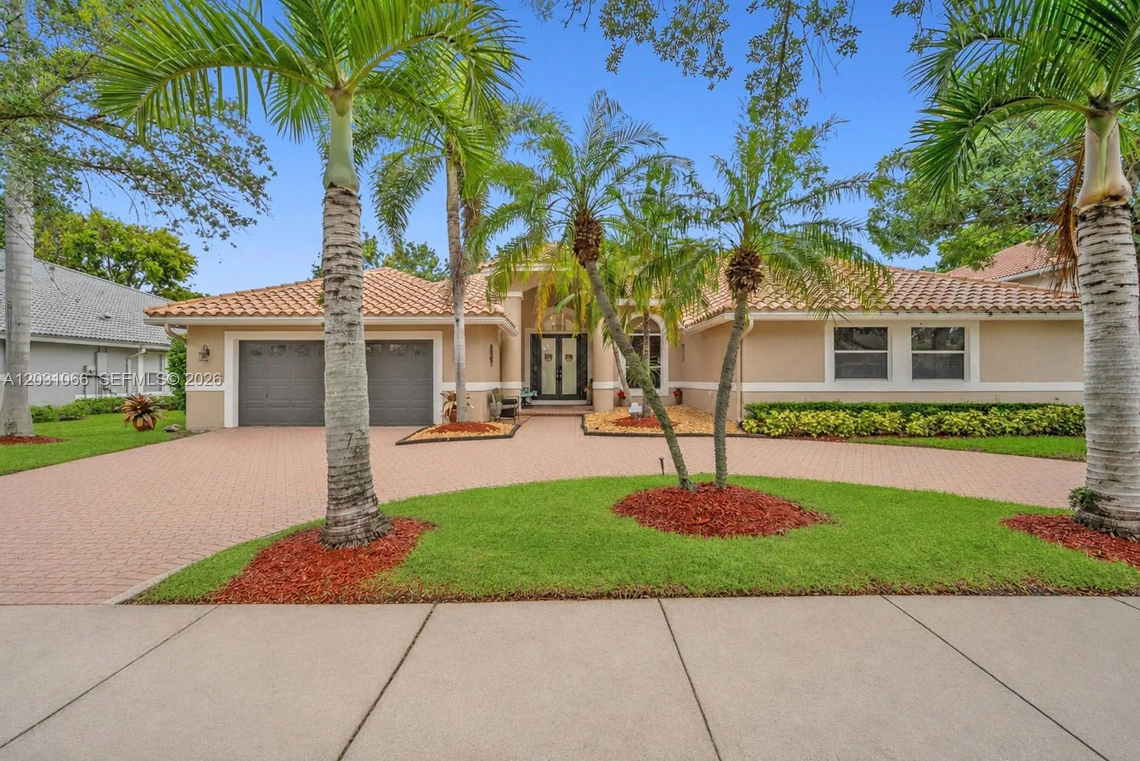 1776 W Eagle Trace Blvd W, Coral Springs, FL 33071