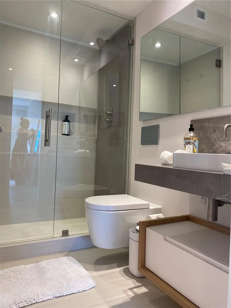 199 Ocean Lane Dr # 1112, Key Biscayne, FL 33149 photo 12