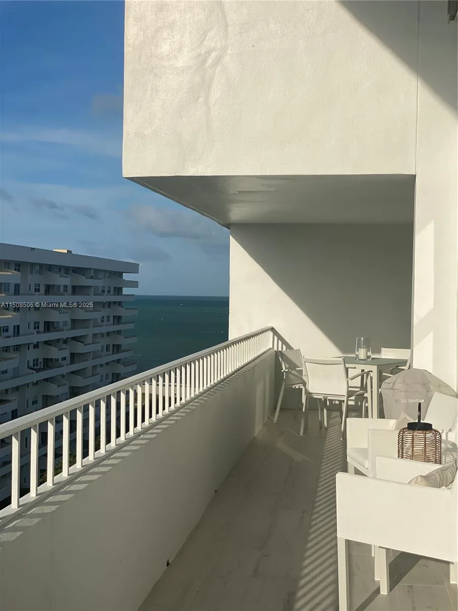 199 Ocean Lane Dr # 1112, Key Biscayne, FL 33149 photo 2