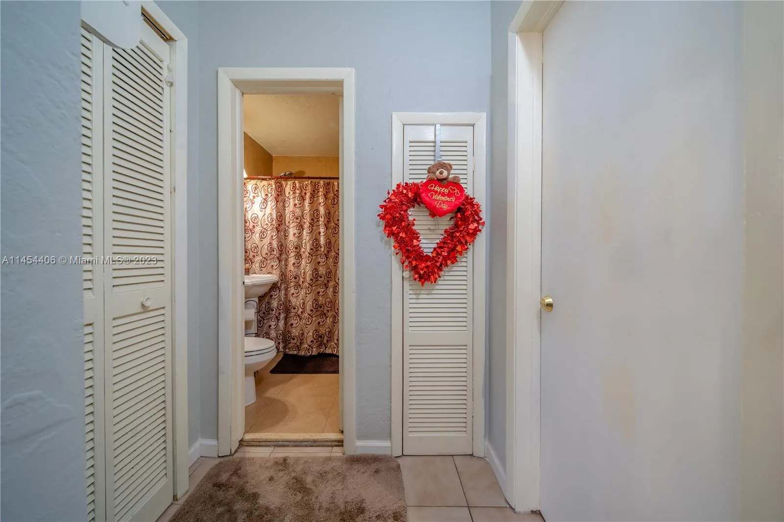 925 E 29th St, Hialeah, FL 33013 photo 10