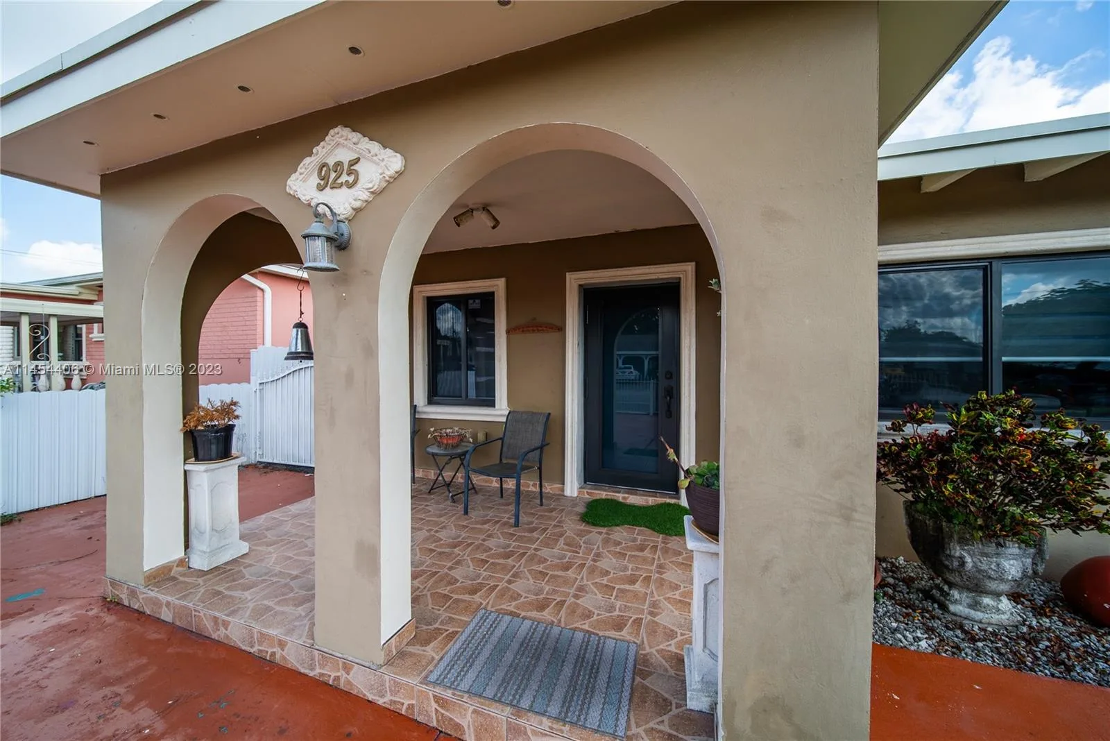 925 E 29th St, Hialeah, FL 33013 photo 6