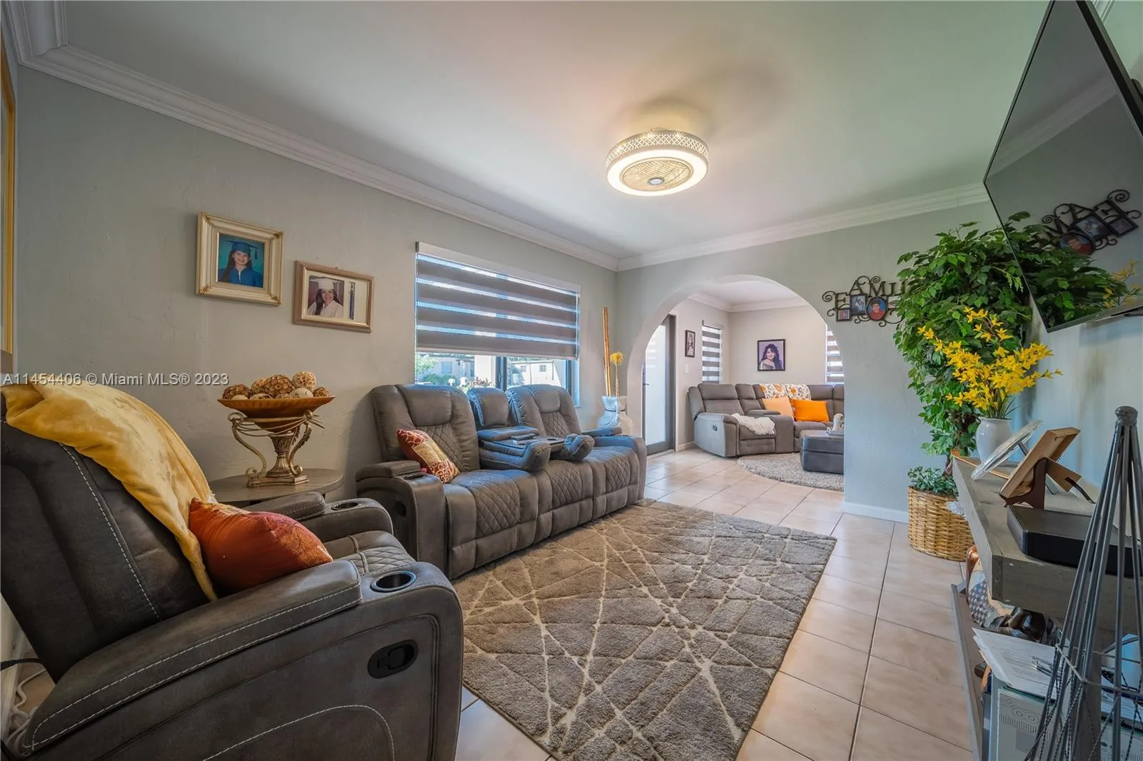 925 E 29th St, Hialeah, FL 33013 photo 8