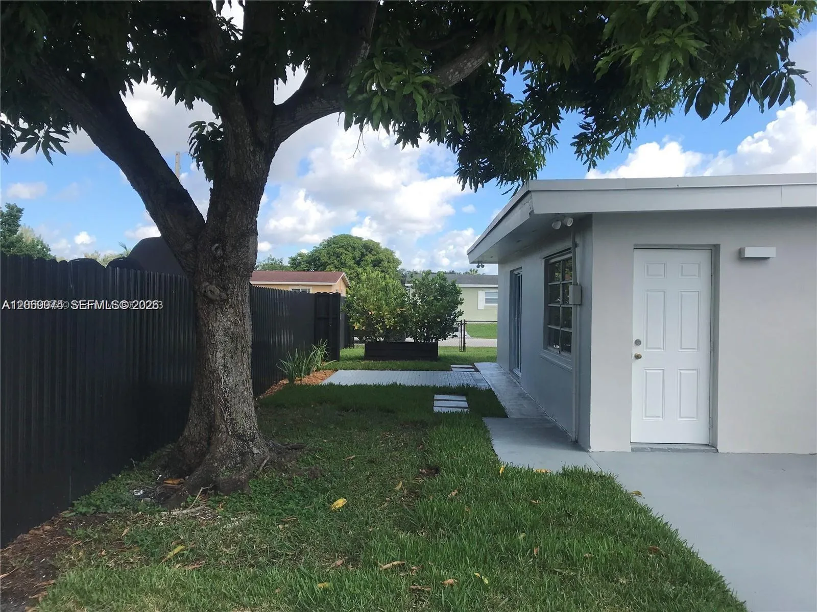 17940 NW 85th Ave, Hialeah, FL 33015 photo 10
