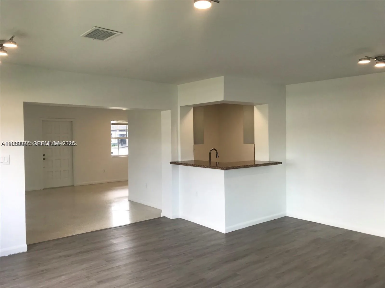 17940 NW 85th Ave, Hialeah, FL 33015 photo 8